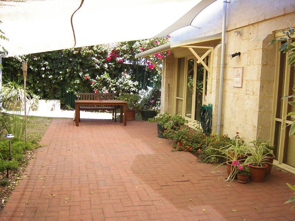 Arundels Boutique 4* West Perth