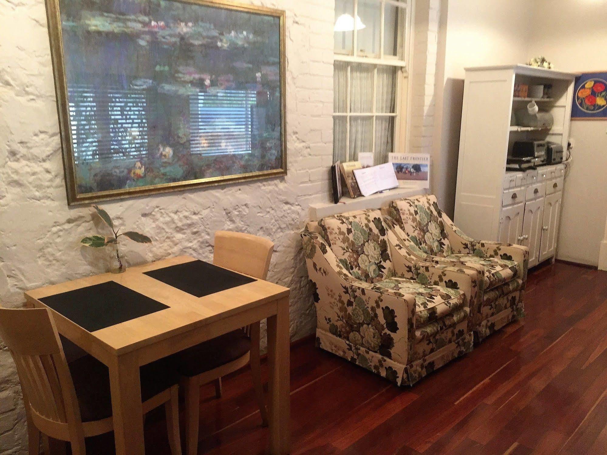 Arundels Boutique 4* West Perth